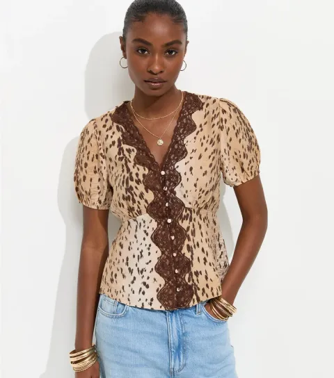 Brown Crinkle Texture Animal Print Lace Trim Tea Blouse