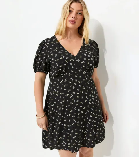 Plus Size Black Floral Short Sleeve Mini Dress Curves