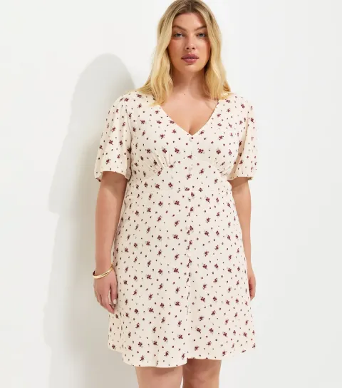 Plus Size White Crinkle Texture V-Neck Short Sleeve Mini Dress Curves