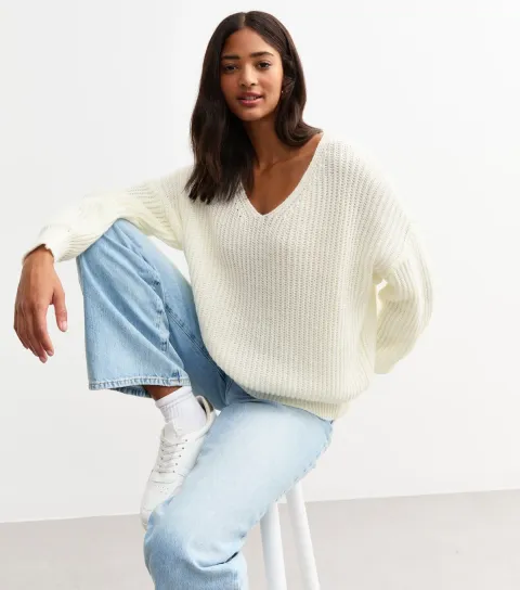 Cream V Neck Chunky Knit Jumper