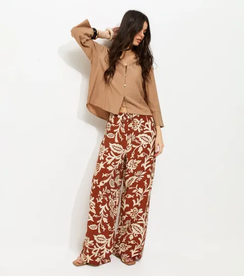 Red Folk Leaf Print Wide Leg Trousers