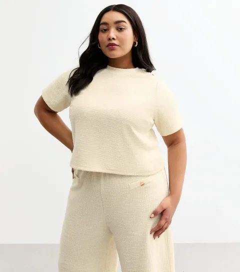 Plus Size Textured Button Detail Crop T-Shirt Curves