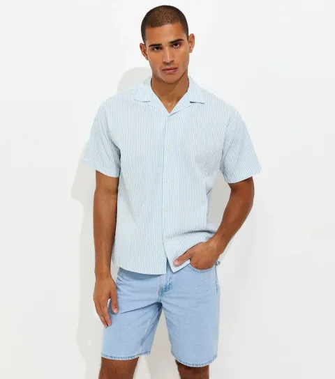Light Blue Cotton Rich Seersucker Resort Short Sleeve Shirt