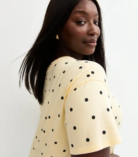 Plus Size Yellow Spot Print Tie Front T-Shirt Curves