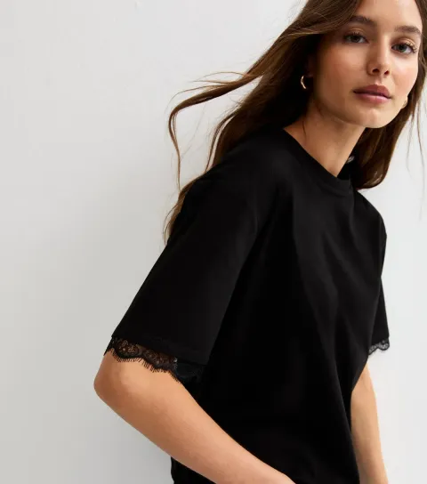 Black T-Shirt Lace Hem Boxy T-Shirt