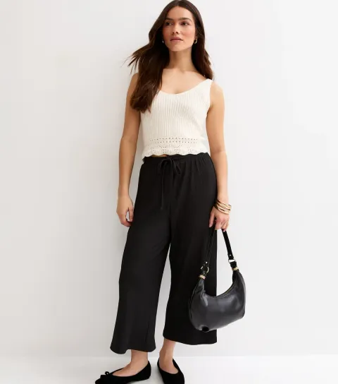 Petite Black Crinkled Cropped Wide Leg Trousers