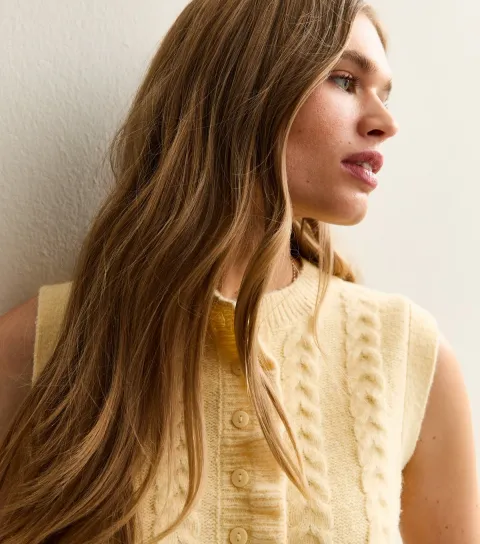 Light Yellow Cable Knit Frill Trimmed Waistcoat