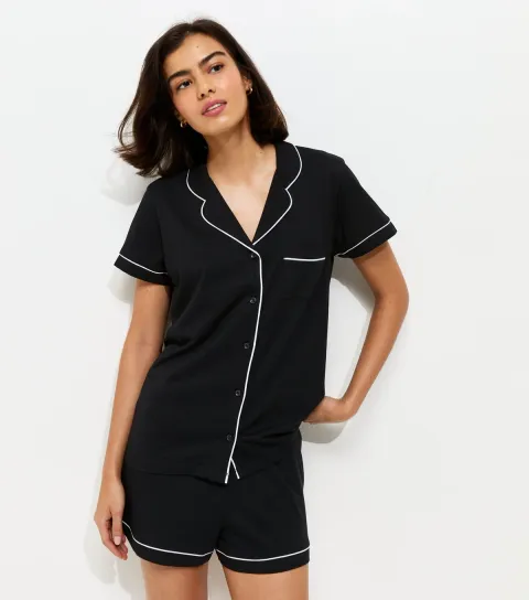 Black Revere Collar Short Sleeve Top and Shorts Pyjama Set