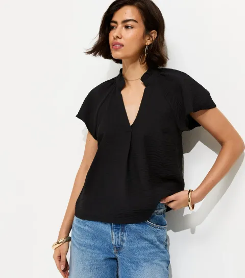 Black Crinkled Flutter Sleeve Blouse